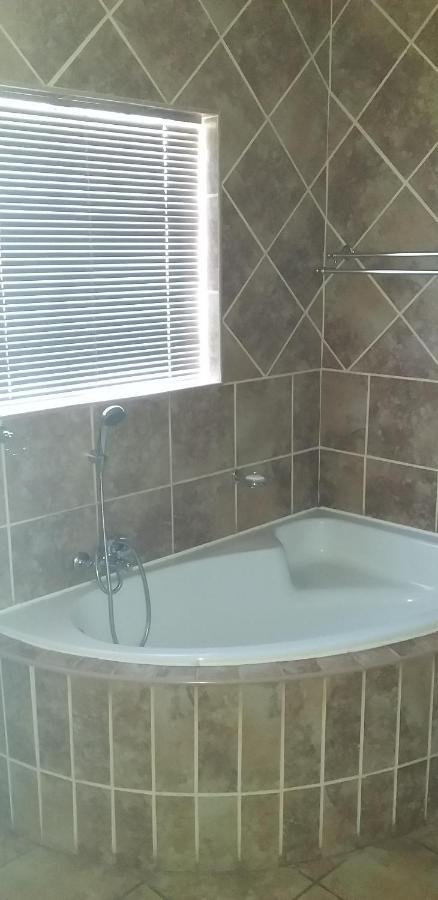 B&B 464 On 22Nd Ave Pretoria Ngoại thất bức ảnh